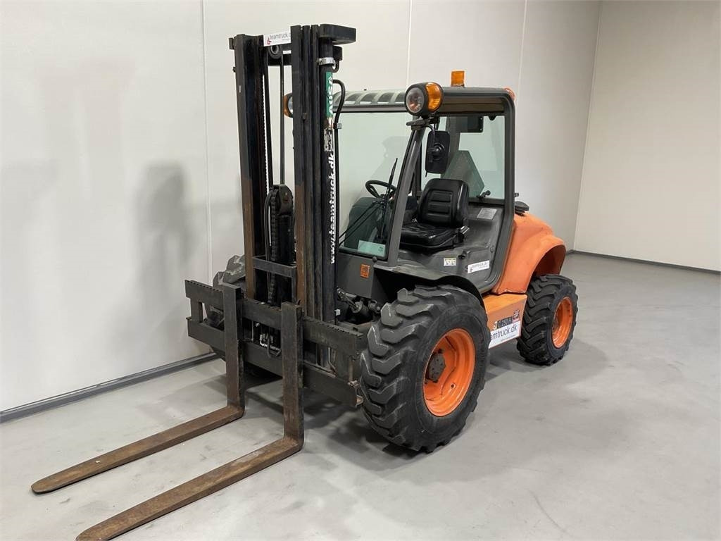 Ausa C250HX4 - Carrello elevatore fuoristrada: foto 4 Ausa C250HX4 - Carrello elevatore fuoristrada: foto 4