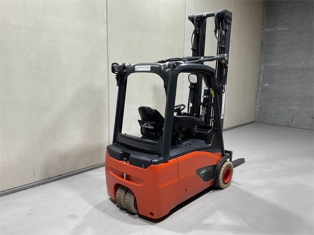 Linde E20-02 - Carrello elevatore elettrico: foto 2 Linde E20-02 - Carrello elevatore elettrico: foto 2