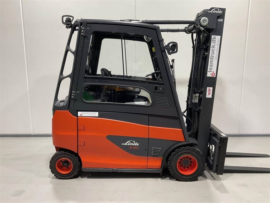 Linde E30HL-01/600 - Carrello elevatore elettrico: foto 1 Linde E30HL-01/600 - Carrello elevatore elettrico: foto 1