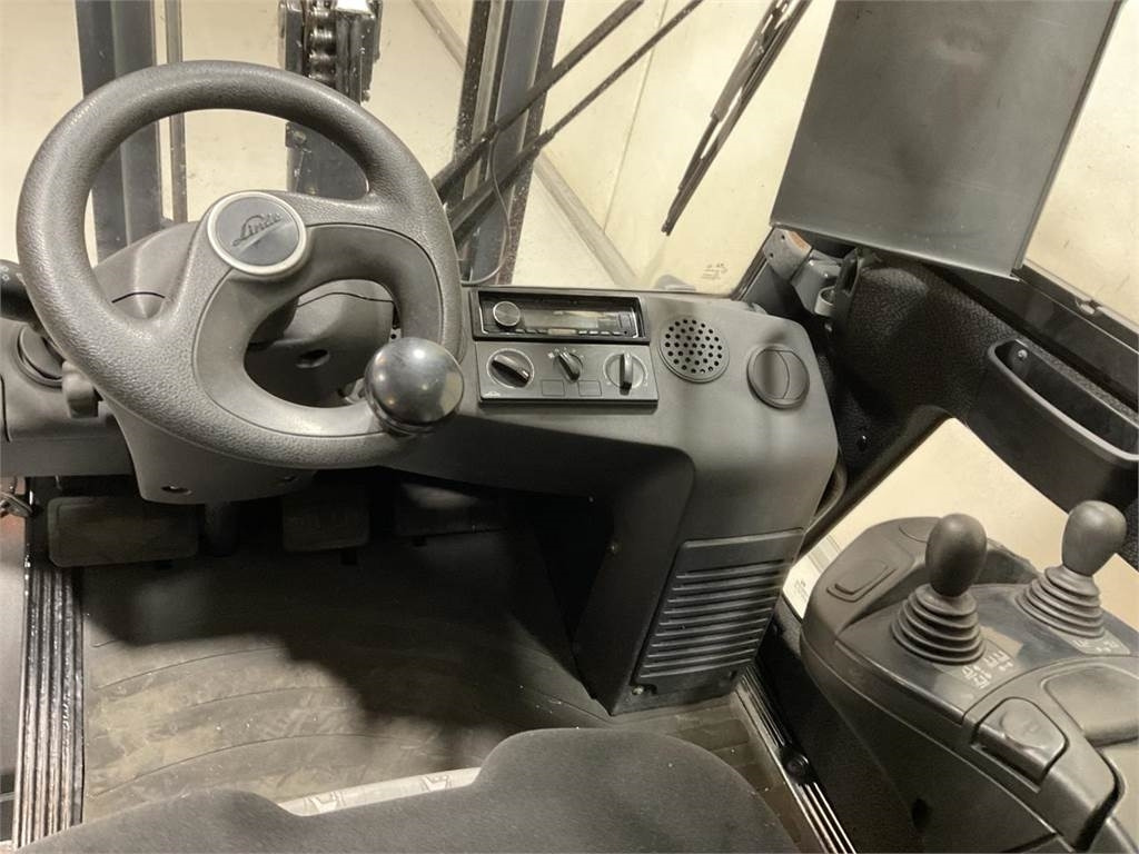 Linde H25T-02 - Carrello elevatore a gas: foto 3 Linde H25T-02 - Carrello elevatore a gas: foto 3