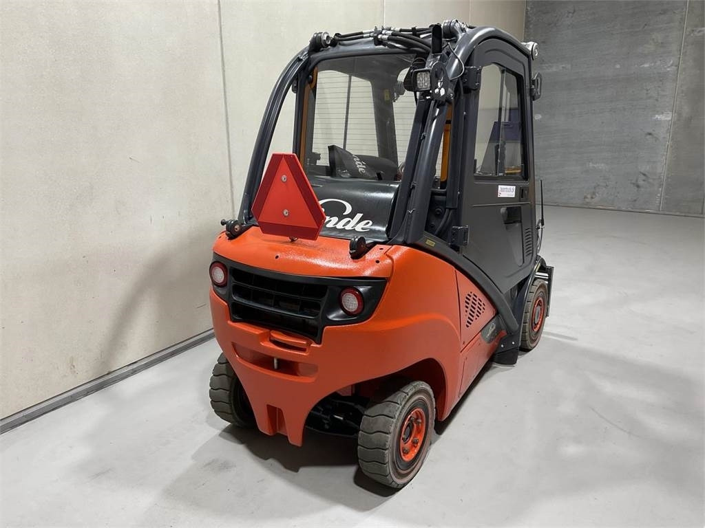 Linde H25T-02 - Carrello elevatore a gas: foto 2 Linde H25T-02 - Carrello elevatore a gas: foto 2