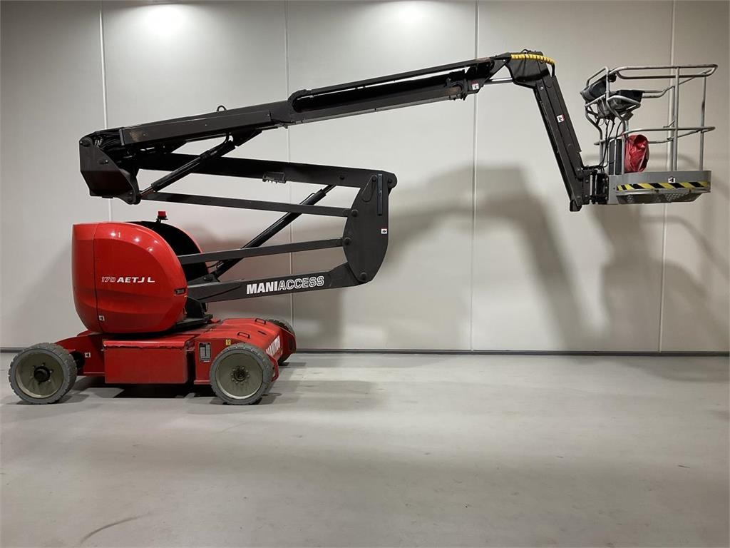 Manitou 170AETJL - Piattaforma a pantografo: foto 5 Manitou 170AETJL - Piattaforma a pantografo: foto 5