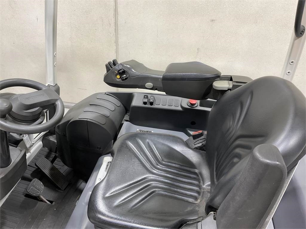 Nissan TX3-16 - Carrello elevatore elettrico: foto 3 Nissan TX3-16 - Carrello elevatore elettrico: foto 3