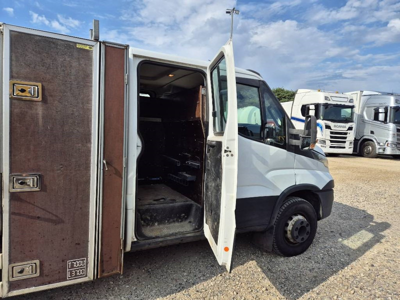 Iveco 70c17 // med lad og presenning - Autocarro con pianale/ Cassone fisso: foto 5 Iveco 70c17 // med lad og presenning - Autocarro con pianale/ Cassone fisso: foto 5