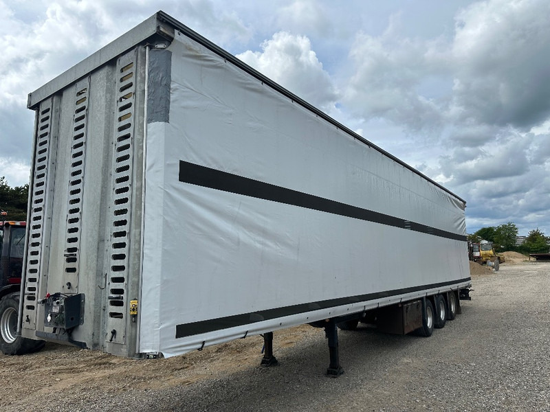Lecitrailer Mega trailer with hydraulic roof / Poultry trailer - Semirimorchio trasporto bestiame: foto 2 Lecitrailer Mega trailer with hydraulic roof / Poultry trailer - Semirimorchio trasporto bestiame: foto 2