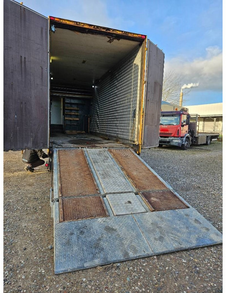 Montracon Racing// machinetrailer // Living area - Semirimorchio pianale ribassato: foto 3 Montracon Racing// machinetrailer // Living area - Semirimorchio pianale ribassato: foto 3