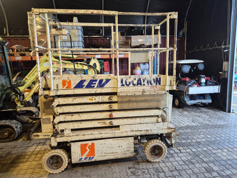 Pinguely Haulotte H800E // 2 personers - Piattaforma a pantografo: foto 1 Pinguely Haulotte H800E // 2 personers - Piattaforma a pantografo: foto 1