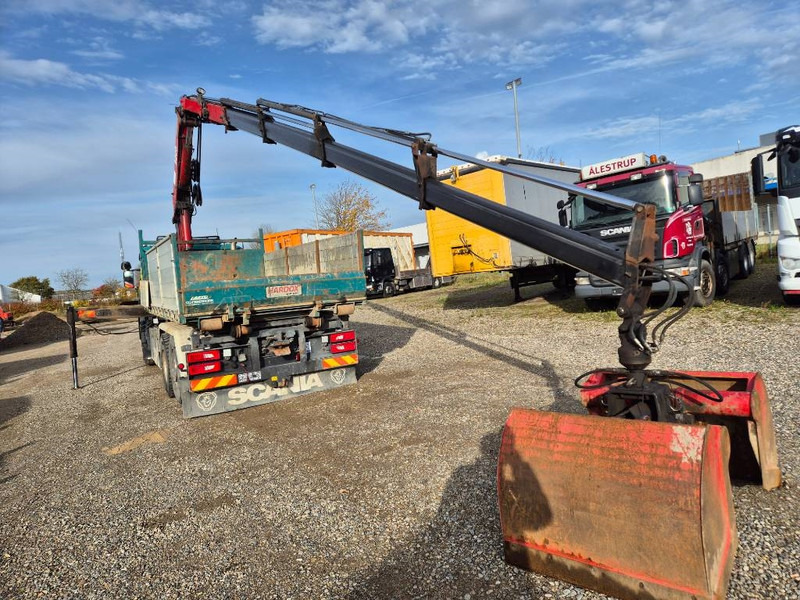 Scania P450 6x2/4 // HMF 2223 K4 // 3-way tip - Camion con gru: foto 2 Scania P450 6x2/4 // HMF 2223 K4 // 3-way tip - Camion con gru: foto 2