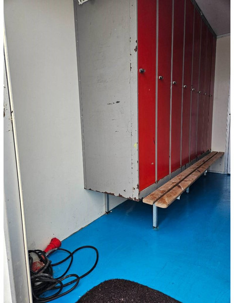 Rimorchio furgonato VA 1300 kg Toilet/Bad/omklædning/spiserum: foto 13