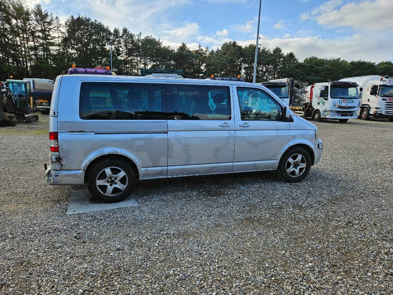 Volkswagen Caravelle 2,5 TDi 130 Comfortline 9prs 4d - Minibus, Pulmino: foto 5 Volkswagen Caravelle 2,5 TDi 130 Comfortline 9prs 4d - Minibus, Pulmino: foto 5