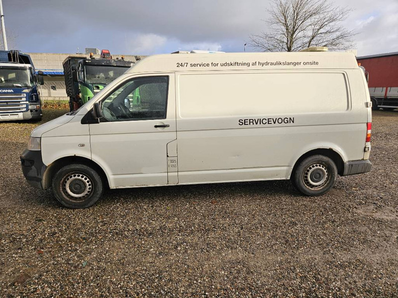Volkswagen Transporter 1,9 TDi 102 hp - Furgoncino: foto 2 Volkswagen Transporter 1,9 TDi 102 hp - Furgoncino: foto 2