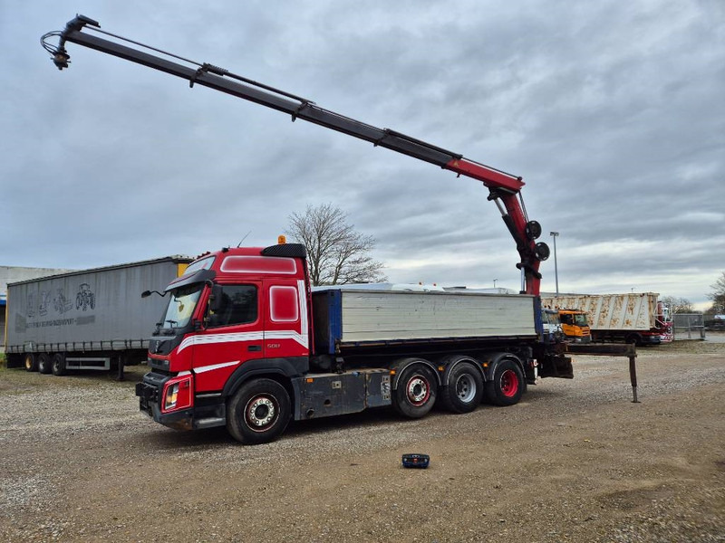 Volvo FMX 500 8x4/4 // HMF 2120 K4 // 3 side tipper - Camion con gru: foto 2 Volvo FMX 500 8x4/4 // HMF 2120 K4 // 3 side tipper - Camion con gru: foto 2
