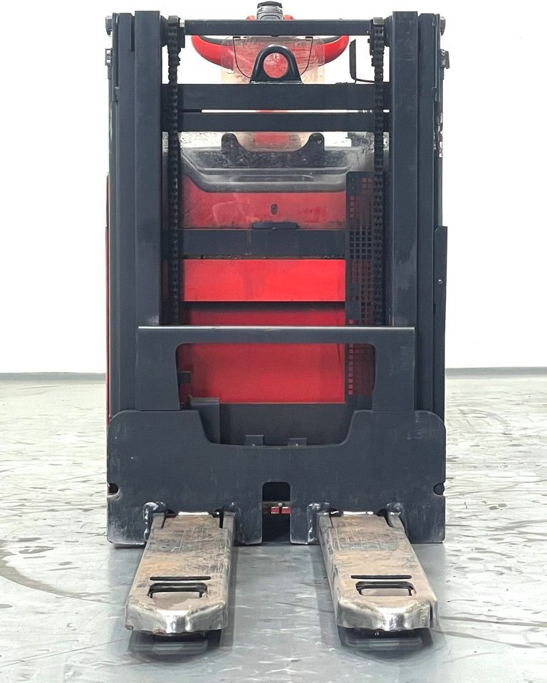 Linde D12AP-133 - Stoccatore: foto 4 Linde D12AP-133 - Stoccatore: foto 4