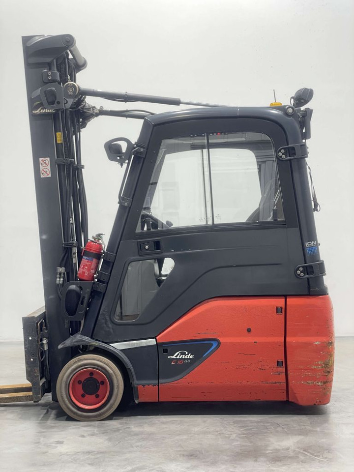 Linde E18-02-386-Li-Ion - Carrello elevatore elettrico: foto 4 Linde E18-02-386-Li-Ion - Carrello elevatore elettrico: foto 4