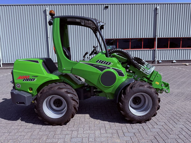 Avant 860i TDL + 1900kg 3.5 mtr 30km/h - Pala gommata: foto 4 Avant 860i TDL + 1900kg 3.5 mtr 30km/h - Pala gommata: foto 4