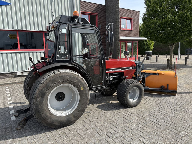 Case IH 2130 - Trattore: foto 3 Case IH 2130 - Trattore: foto 3