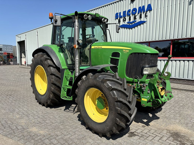 John Deere 7530 Premium AutoPowr - Trattore: foto 4 John Deere 7530 Premium AutoPowr - Trattore: foto 4