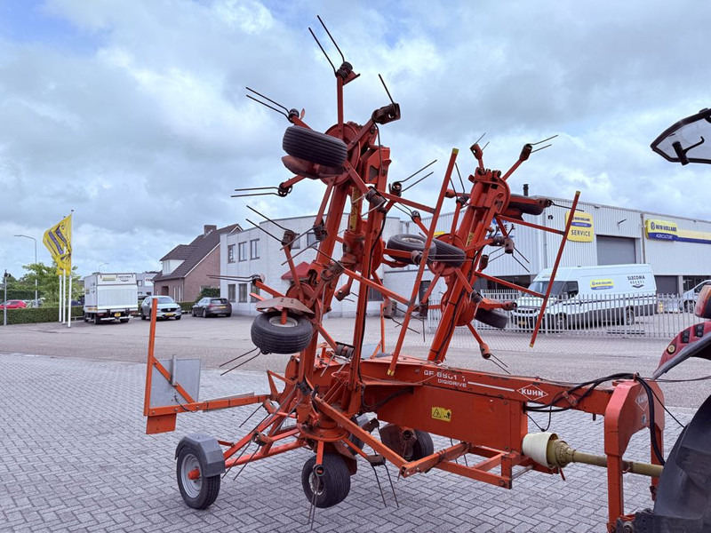Kuhn GF8501 T - Voltafieno: foto 5 Kuhn GF8501 T - Voltafieno: foto 5