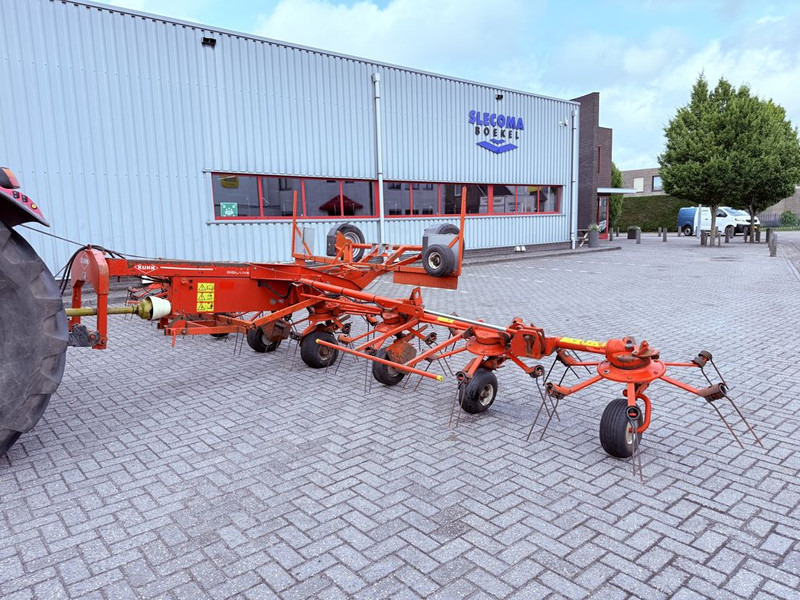 Kuhn GF8501 T - Voltafieno: foto 2 Kuhn GF8501 T - Voltafieno: foto 2