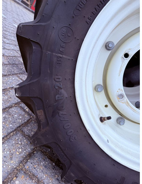 Mitas 420/70R30 & 300/70R20 Compl wheel - Cerchi e pneumatici: foto 4 Mitas 420/70R30 & 300/70R20 Compl wheel - Cerchi e pneumatici: foto 4