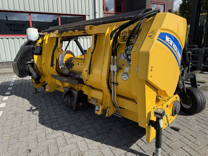 New Holland 300FPE Gras Pickup - Macchina da raccolta: foto 4 New Holland 300FPE Gras Pickup - Macchina da raccolta: foto 4