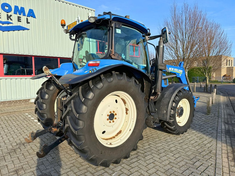 New Holland T6010 Plus + 750TL Voorlader - Trattore: foto 3 New Holland T6010 Plus + 750TL Voorlader - Trattore: foto 3