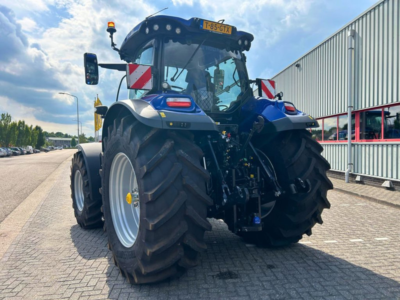 New Holland T7.300 AC New Gen Blue Power DEMO - Trattore: foto 3 New Holland T7.300 AC New Gen Blue Power DEMO - Trattore: foto 3