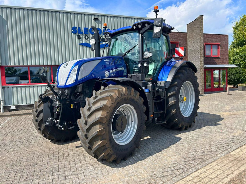 New Holland T7.300 AC New Gen Blue Power DEMO - Trattore: foto 1 New Holland T7.300 AC New Gen Blue Power DEMO - Trattore: foto 1