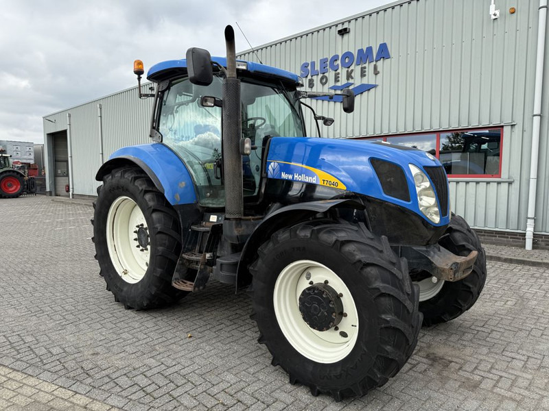 New Holland T7040 Power Command - Trattore: foto 4 New Holland T7040 Power Command - Trattore: foto 4