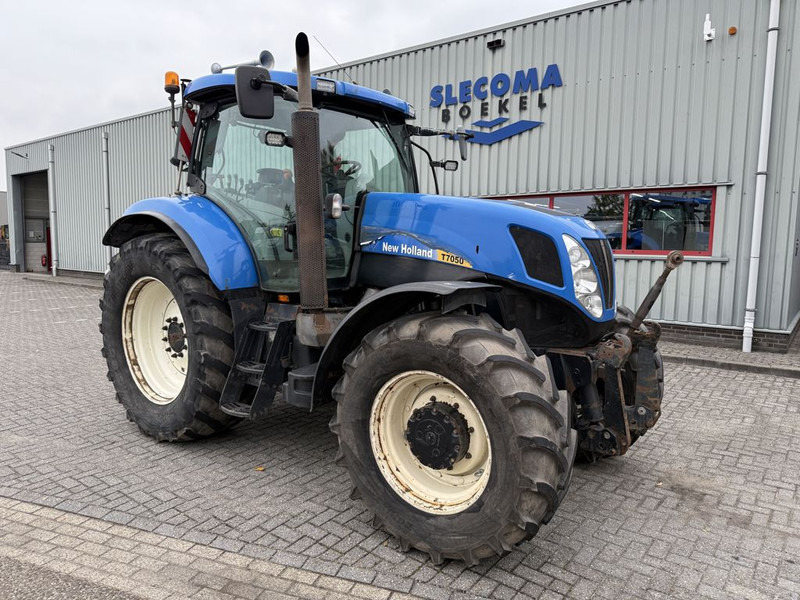 New Holland T7050 Power Command - Trattore: foto 4 New Holland T7050 Power Command - Trattore: foto 4