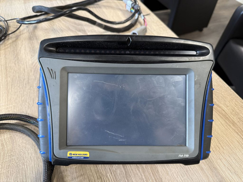 Trimble GFX-750 / New Holland FM-750 GPS - Ricambi per Camion: foto 1 Trimble GFX-750 / New Holland FM-750 GPS - Ricambi per Camion: foto 1