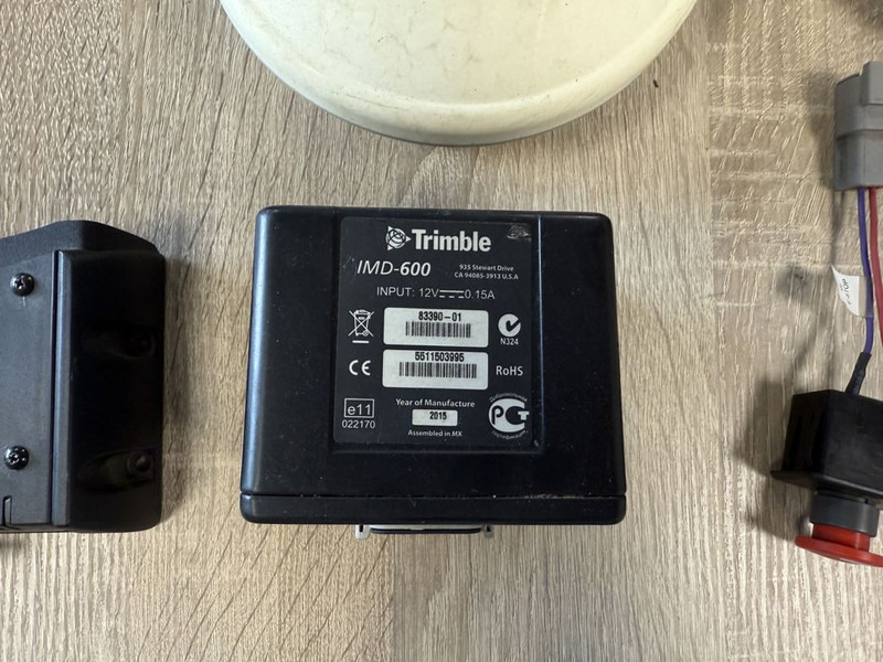 Trimble GFX-750 / New Holland FM-750 GPS - Ricambi per Camion: foto 5 Trimble GFX-750 / New Holland FM-750 GPS - Ricambi per Camion: foto 5