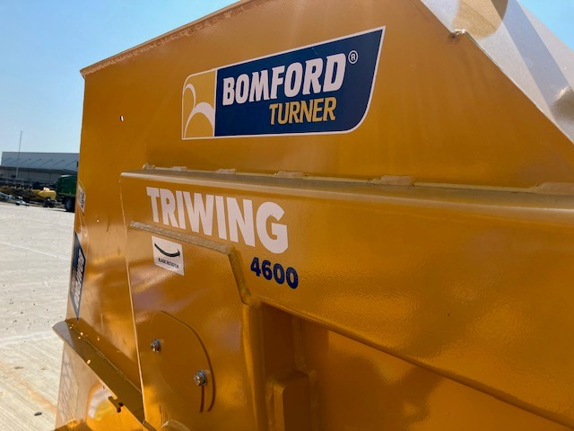 Trincia a martelli/ Trinciatrice nuovo Bomford Turner Tri Wing 4600: foto 8
