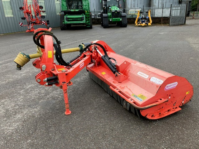 Trincia a martelli/ Trinciatrice Giraffasi 210: foto 1