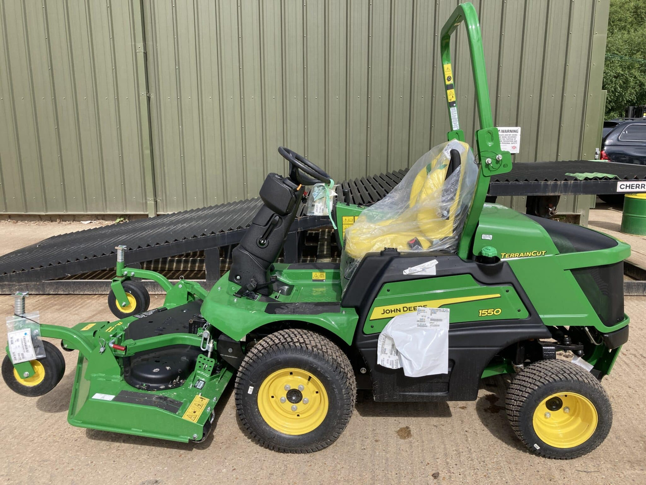 John Deere 1550 front mower - Tagliaerba: foto 3 John Deere 1550 front mower - Tagliaerba: foto 3
