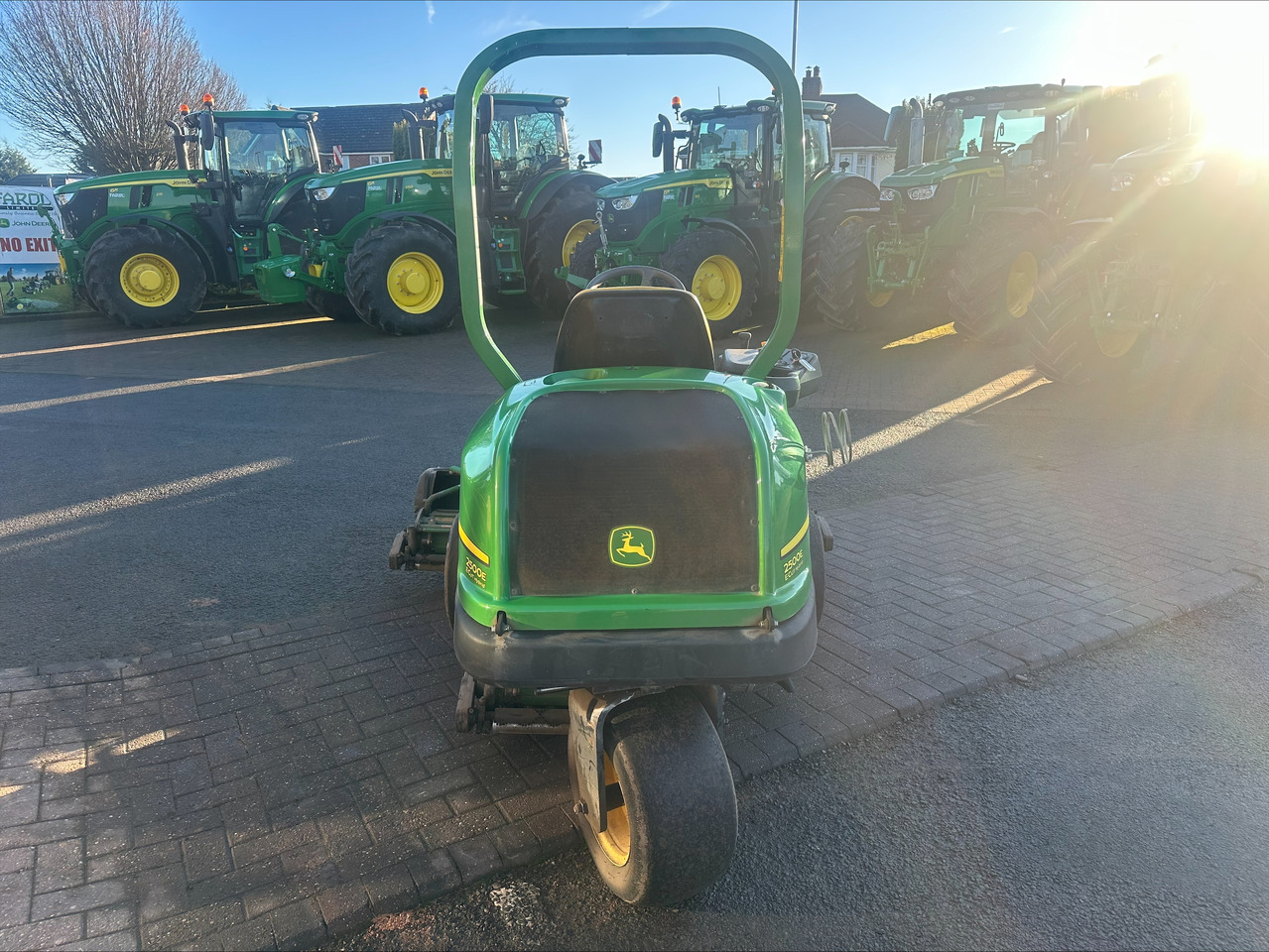 John Deere 2500E greens triple mower - Tagliaerba: foto 4 John Deere 2500E greens triple mower - Tagliaerba: foto 4