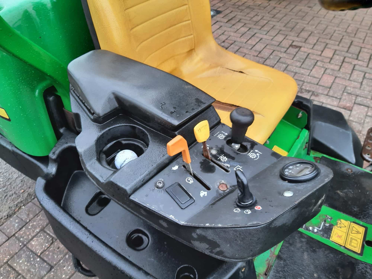 Tagliaerba John Deere 2500E greens triple mower: foto 8