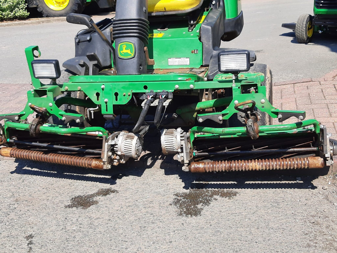 Tagliaerba John Deere 2500EH greens triple mower: foto 9