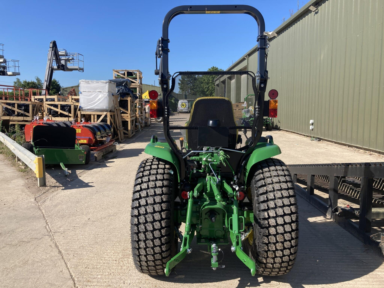 John Deere 3039R compact tractor - Trattore piccolo: foto 4 John Deere 3039R compact tractor - Trattore piccolo: foto 4