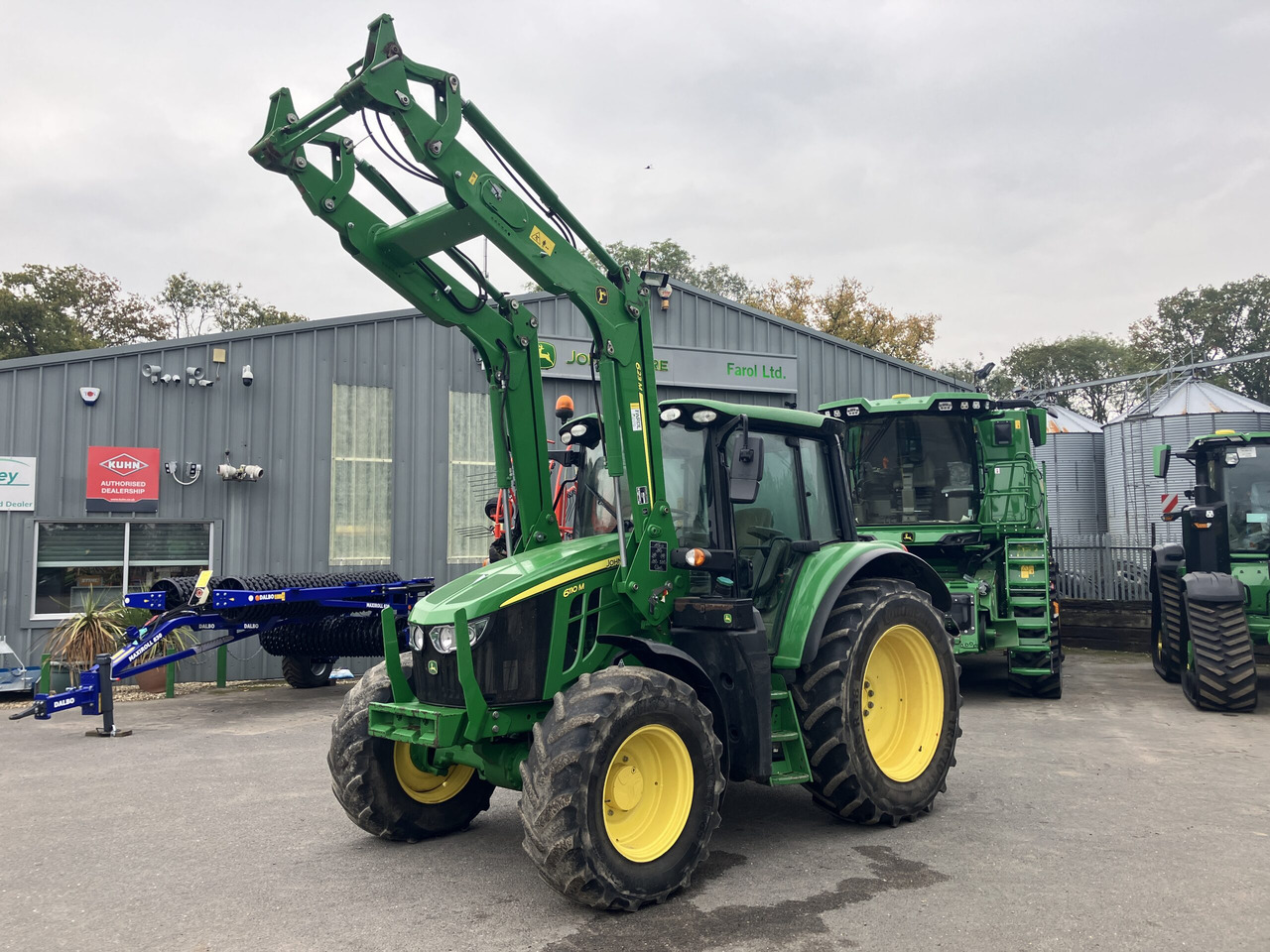 John Deere 6110M - Trattore: foto 1 John Deere 6110M - Trattore: foto 1