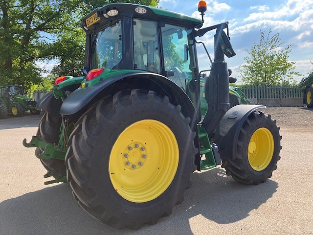 John Deere 6120M - Trattore: foto 5 John Deere 6120M - Trattore: foto 5