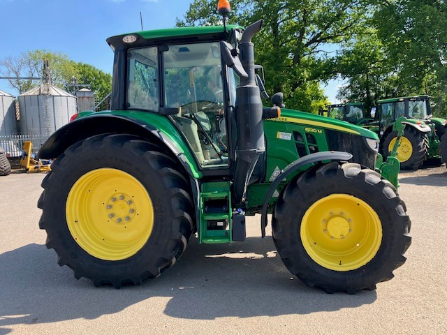 John Deere 6120M - Trattore: foto 4 John Deere 6120M - Trattore: foto 4