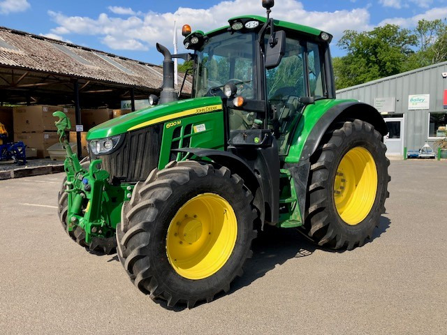 John Deere 6120M - Trattore: foto 1 John Deere 6120M - Trattore: foto 1