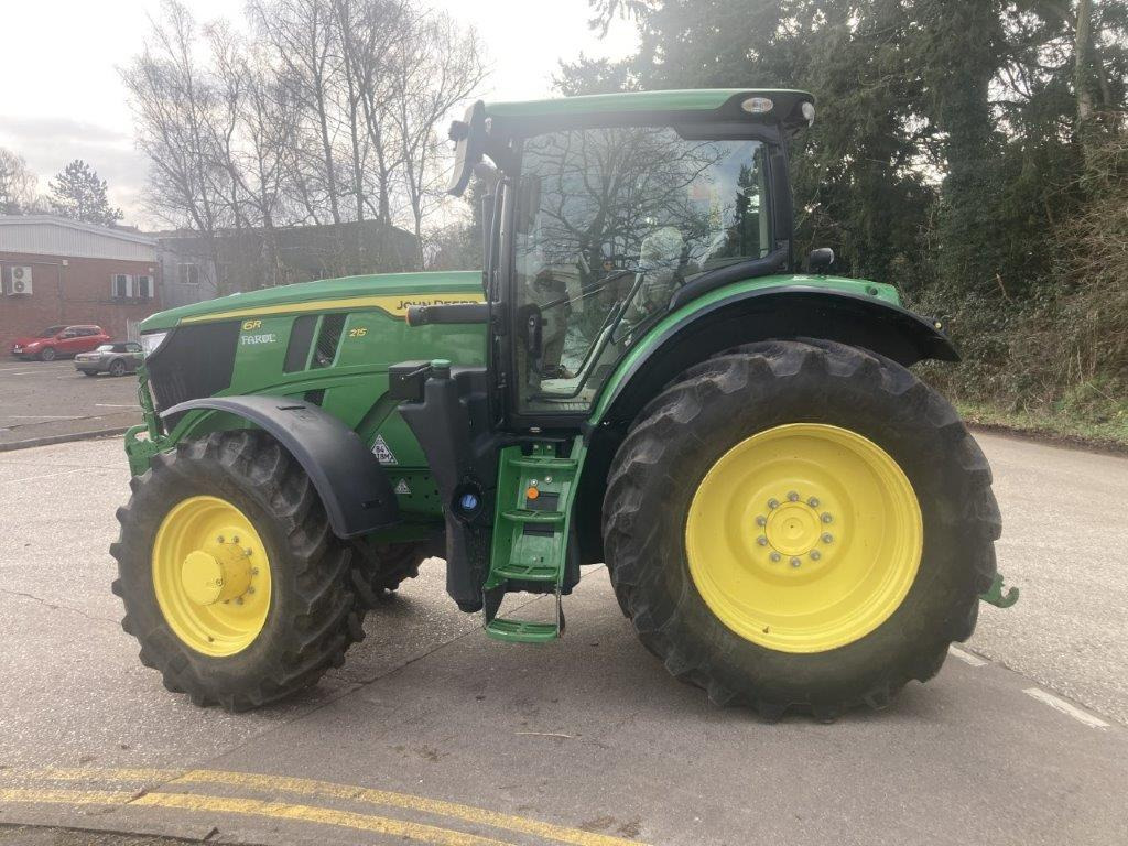 John Deere 6215R - Trattore: foto 2 John Deere 6215R - Trattore: foto 2