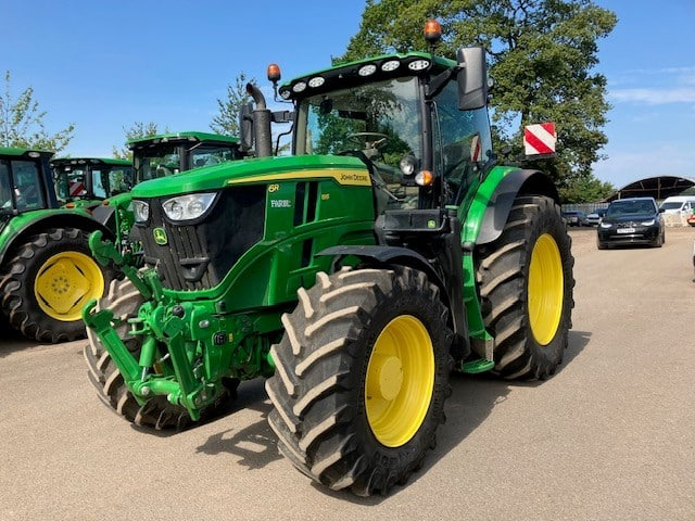 John Deere 6R 195 - Trattore: foto 1 John Deere 6R 195 - Trattore: foto 1