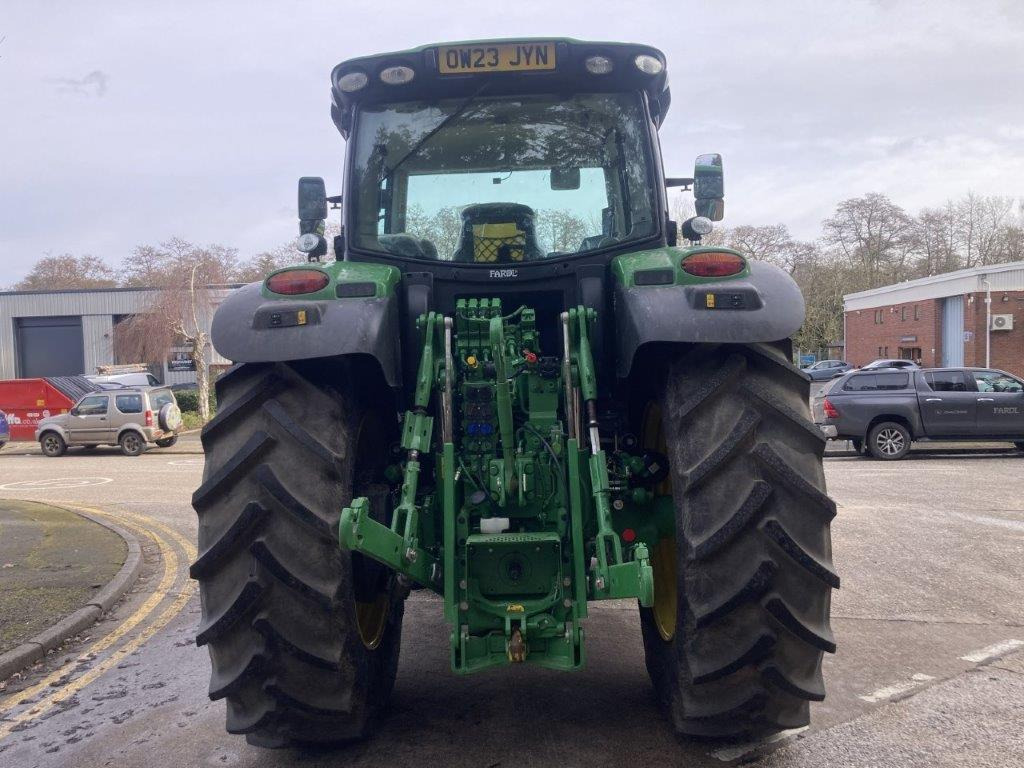 John Deere 6R 215 - Trattore: foto 4 John Deere 6R 215 - Trattore: foto 4