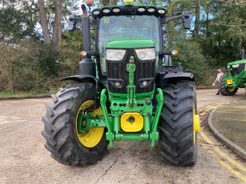 John Deere 6R 215 - Trattore: foto 3 John Deere 6R 215 - Trattore: foto 3