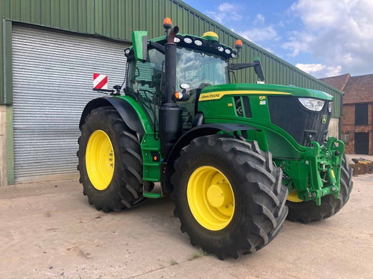 John Deere 6R 215 - Trattore: foto 2 John Deere 6R 215 - Trattore: foto 2