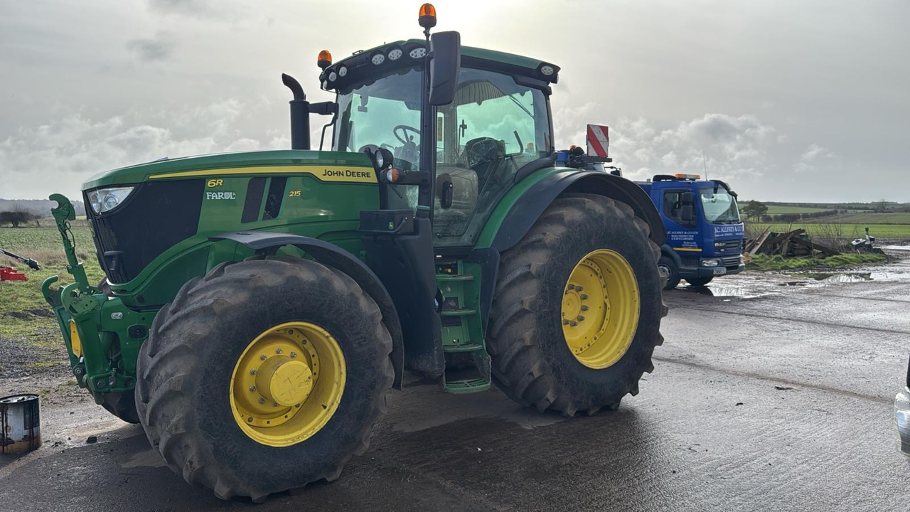 John Deere 6R 215 - Trattore: foto 1 John Deere 6R 215 - Trattore: foto 1