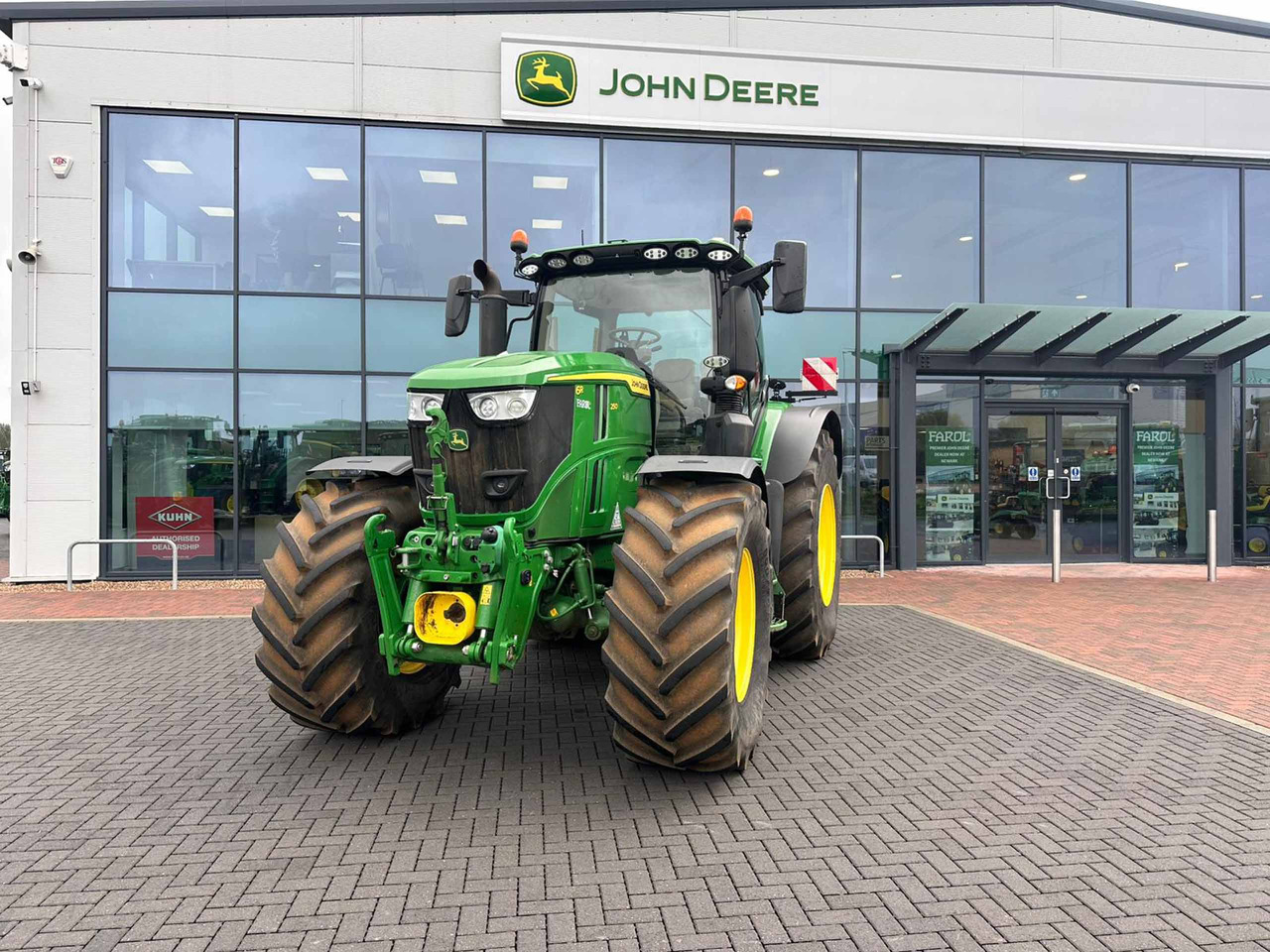 John Deere 6R 250 - Trattore: foto 4 John Deere 6R 250 - Trattore: foto 4